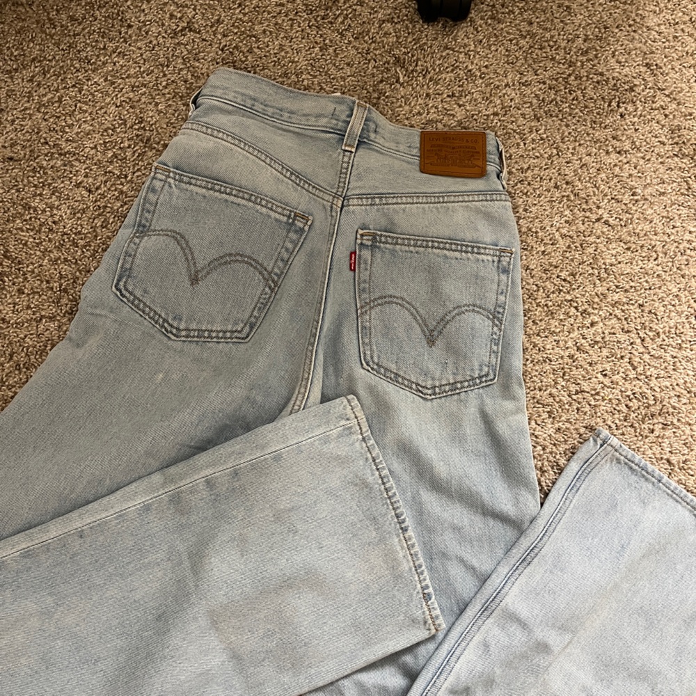 Size 25 Levi Flare High Waisted Jeans